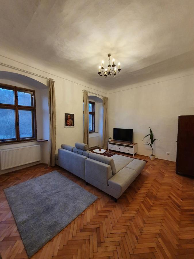 Zamek Ruda Nad Moravou公寓 外观 照片